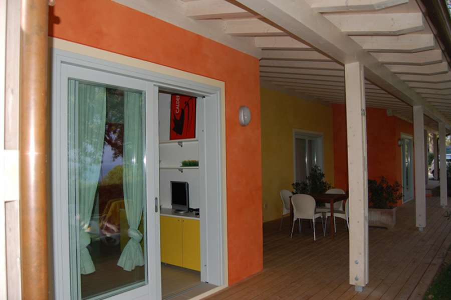 Campingplatz Gardasee mit Apartment 2 Schlafzimmer und Privatbad 