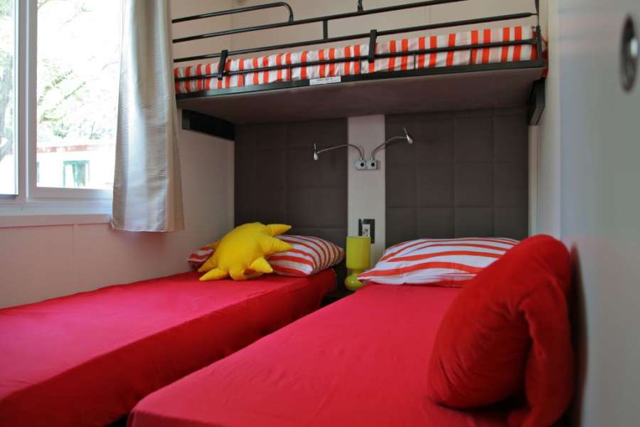 Campingplatz Gardasee mit Mobilheim 2 Schlafzimmer und Privatbad 8