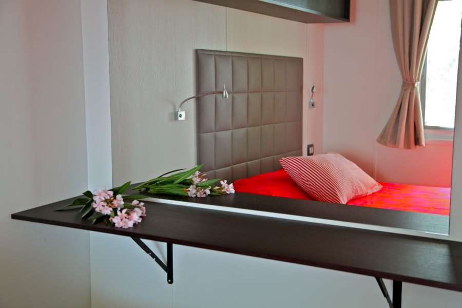 Campingplatz Gardasee mit Mobilheim 2 Schlafzimmer und Privatbad 7