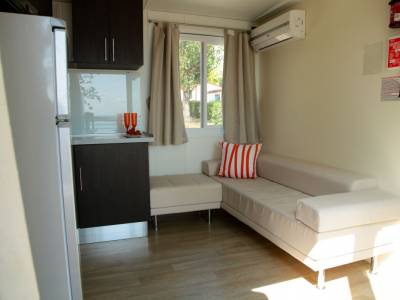 Campingplatz Gardasee mit Mobilheim 2 Schlafzimmer und Privatbad 1
