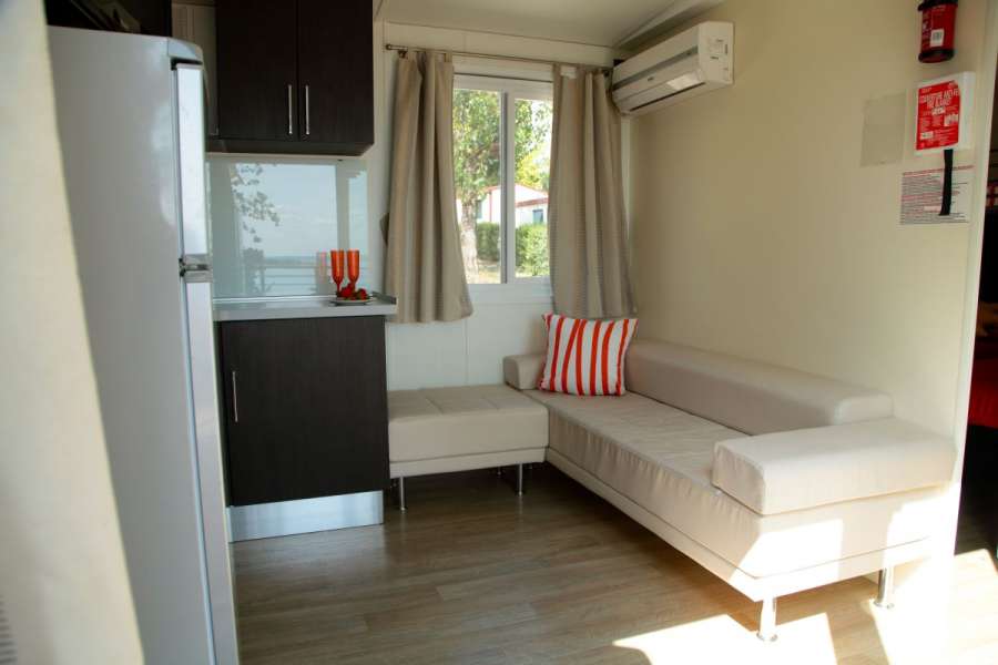 Campingplatz Gardasee mit Mobilheim 2 Schlafzimmer und Privatbad 1