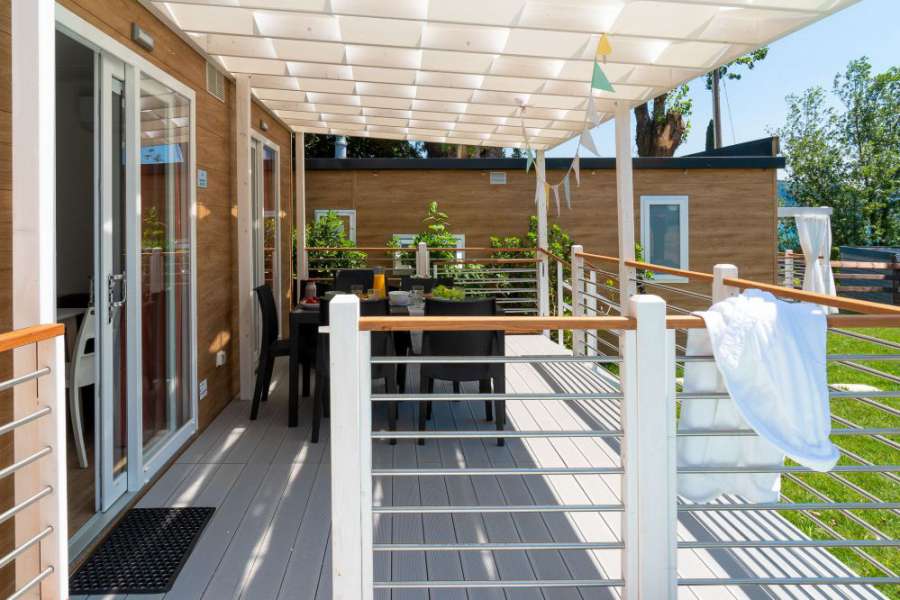 Camping Gardasee mit Mobilheim mit privatem Jacuzzi 3