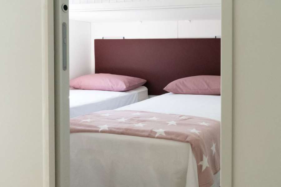 Camping Gardasee mit Mobilheim mit privatem Jacuzzi 12