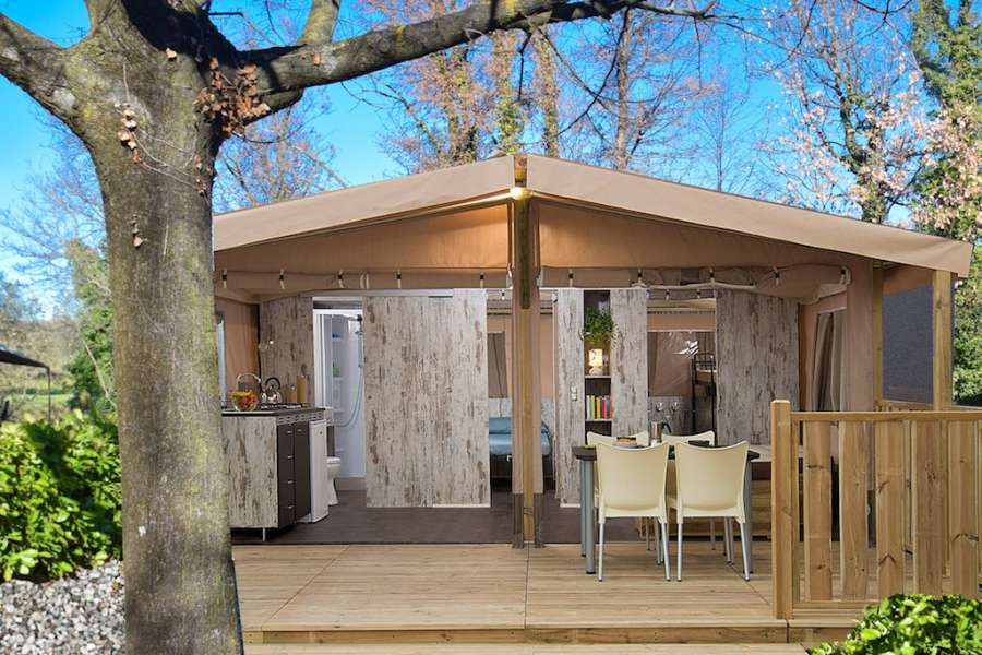 Campingplatz Glamping Gardasee mit Zelt mit Klimaanlage und Privatbad 25